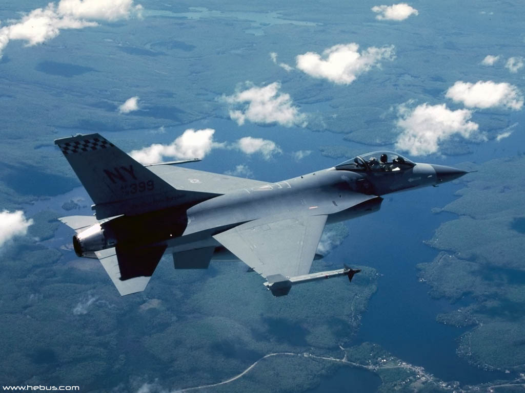 Avion de chasse militaire (1)